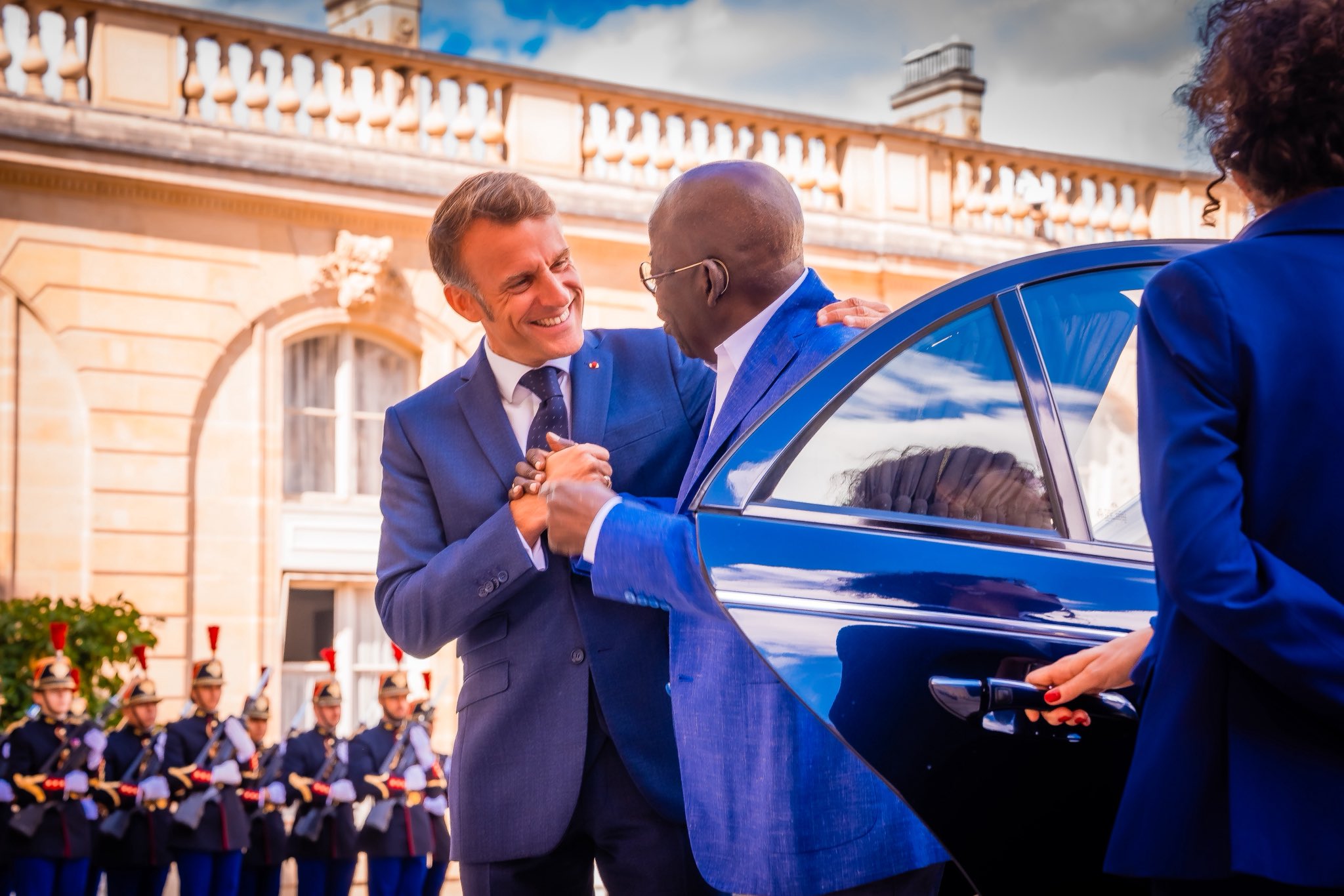 Tinubu Meets Macron for Working Lunch at the Élysée Palace