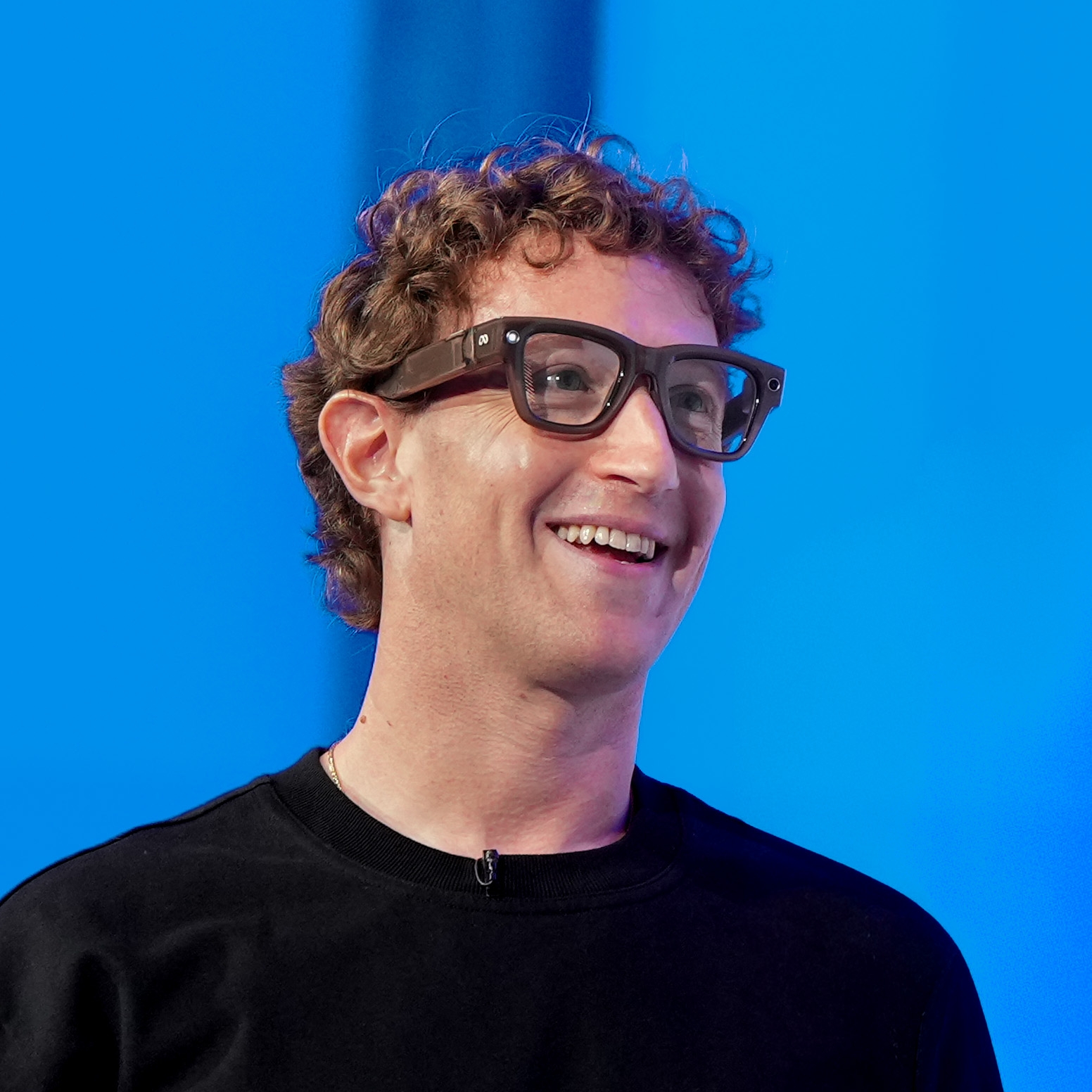 Mark Zuckerberg’s Vision: AI-Powered Glasses Paving the Way to Personal Superintelligence